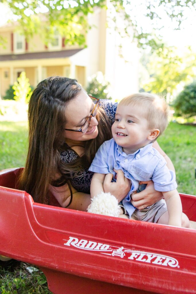 charlottesville, toddlers, playtime, family photography, radio flyer