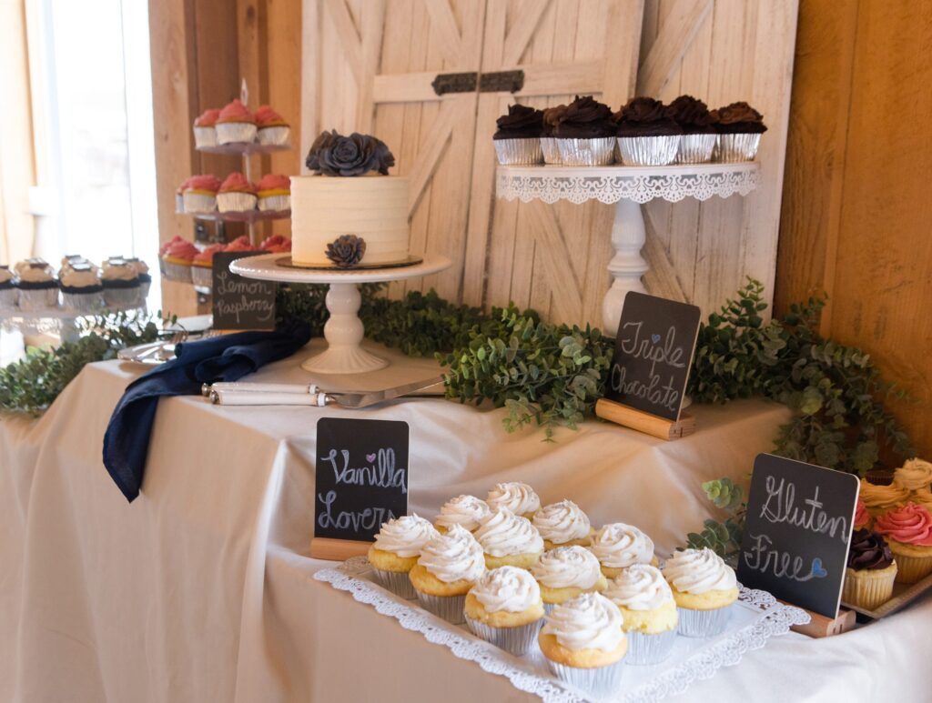 wedding desserts, alternative wedding cake, cupcakes, Laurabelle's Scratch Bakery, Owen the Chef